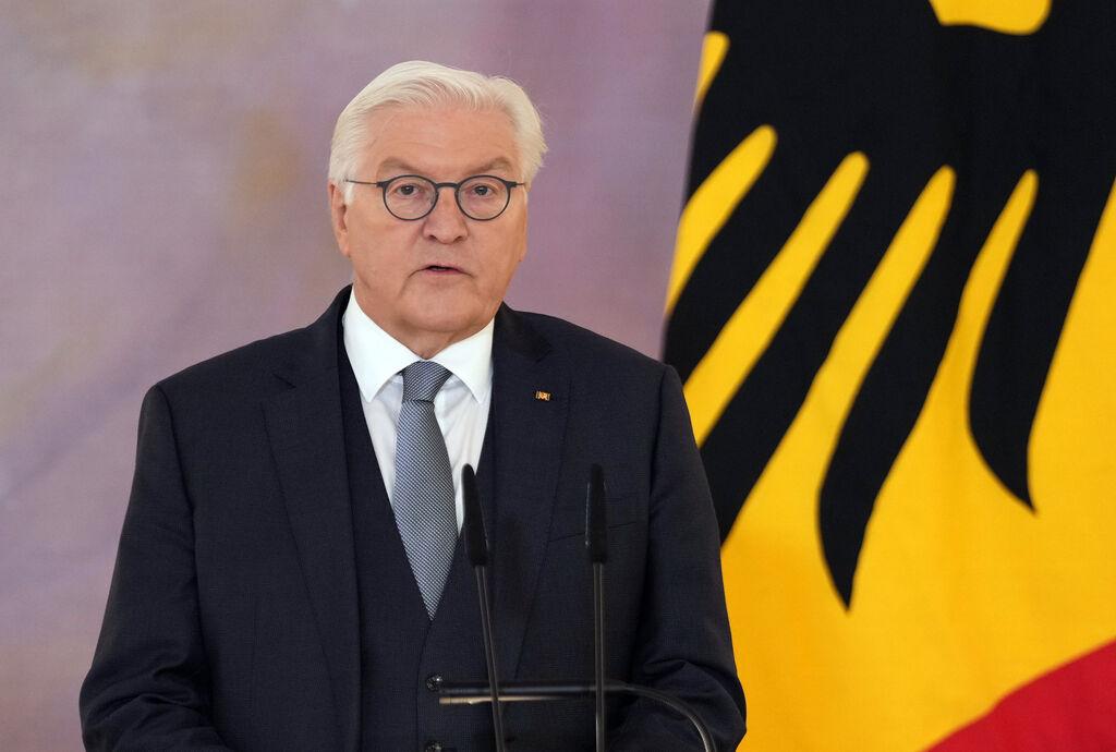 dpatopbilder - 27.12.2024, Berlin: Bundespräsident Frank-Walter Steinmeier gibt die Entscheidung über die Auflösung des Deutschen Bundestages bekannt. Steinmeier hat den Bundestag aufgelöst und die Neuwahl für den 23. Februar kommenden Jahres angesetzt. Foto: Sören Stache/dpa +++ dpa-Bildfunk +++
