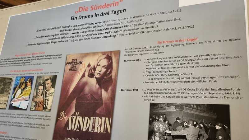 Infotafel zum Film "Die Sünderin" mit Hildegard Knef.