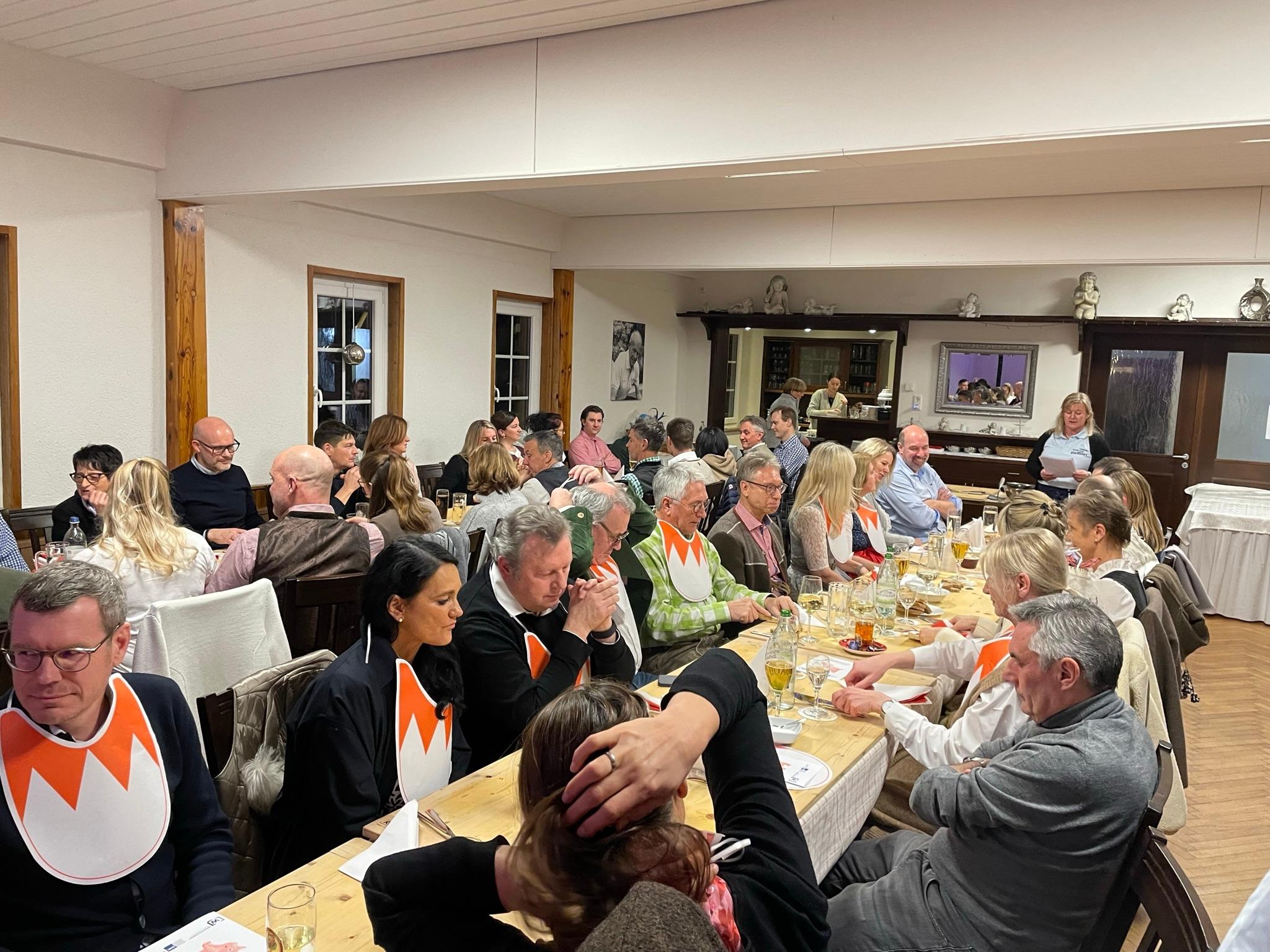 Die Original Schweinfurter Schlachtschüssel der Wirtschaftsjunioren und der IHK