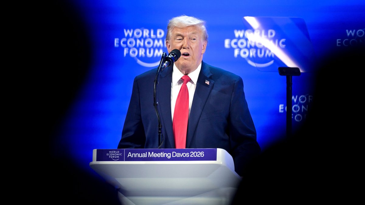 Trump steht am Rednerpult auf dem Weltwirtschaftsforum in Davos.