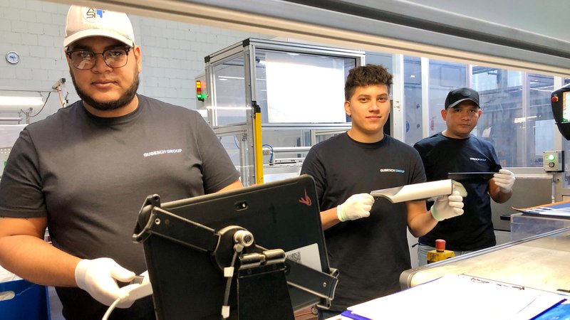 Produktionshelfer aus Venezuela bei der Gubesch Group | Bild: BR24 / Gisela Staiger Produktionshelfer aus Venezuela bei der Gubesch Group