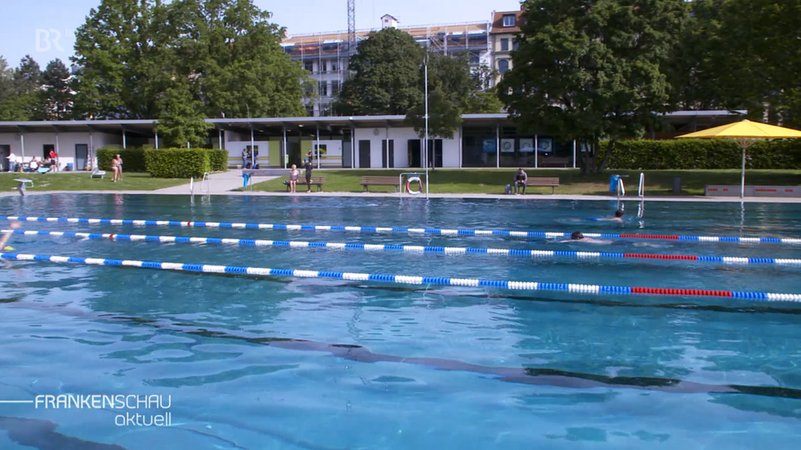 Schwimmbecken des Nürnberger Freibads. | Bild: BR Schwimmbecken des Nürnberger Freibads.