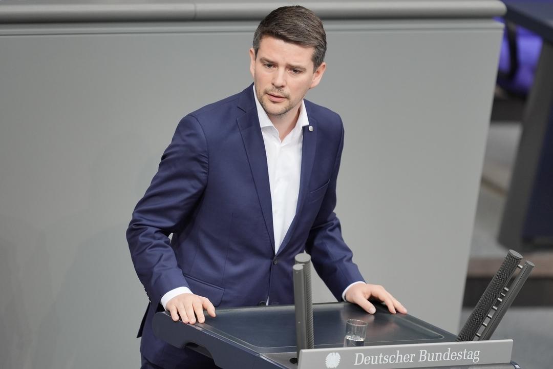 Der FDP-Politiker Marcus Faber spricht am 22.2.2024 im Bundestag.