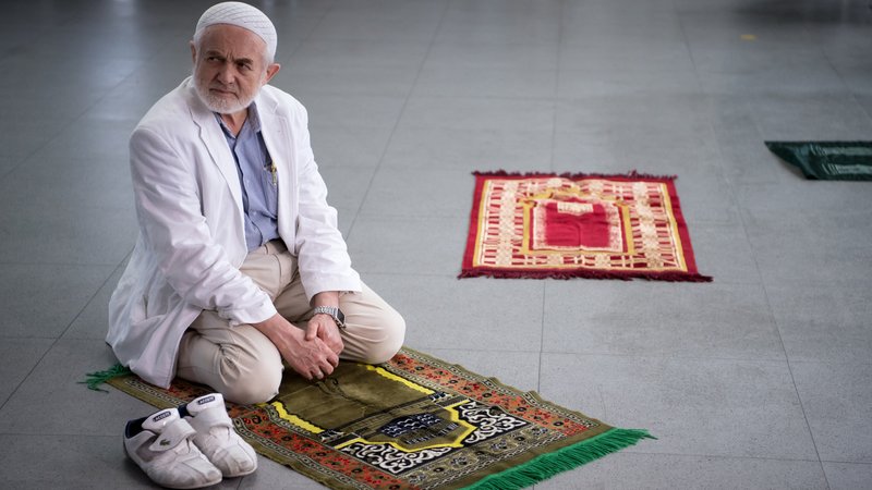 Ein Moslem bei seinem Gebet