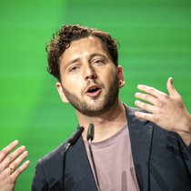 Interview der Woche mit Felix Banaszak | Bild: dpa-Bildfunk/Michael Kappeler