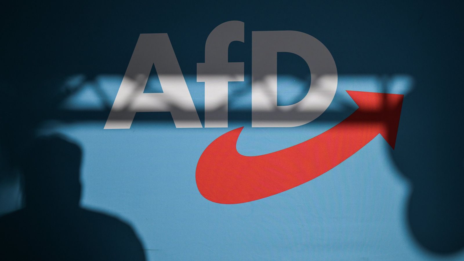 Image accompanying Gestern SPD, heute AfD? Demokraten aufgepasst. Der Faschismus kommt wieder - diesmal getarnt als Antifaschismus.