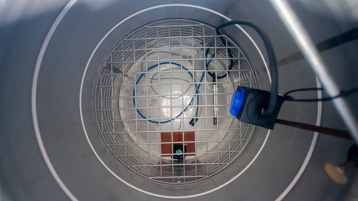 Blick in einen mit Radongas gefüllten Behälter im Radon-Labor des Bundesamts für Strahlenschutz (BfS).