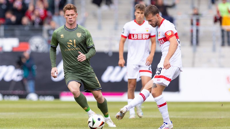 Zweikampf Sebastian Grönning und Jakov Suver | Bild: picture alliance / Fotostand Zweikampf Sebastian Grönning und Jakov Suver