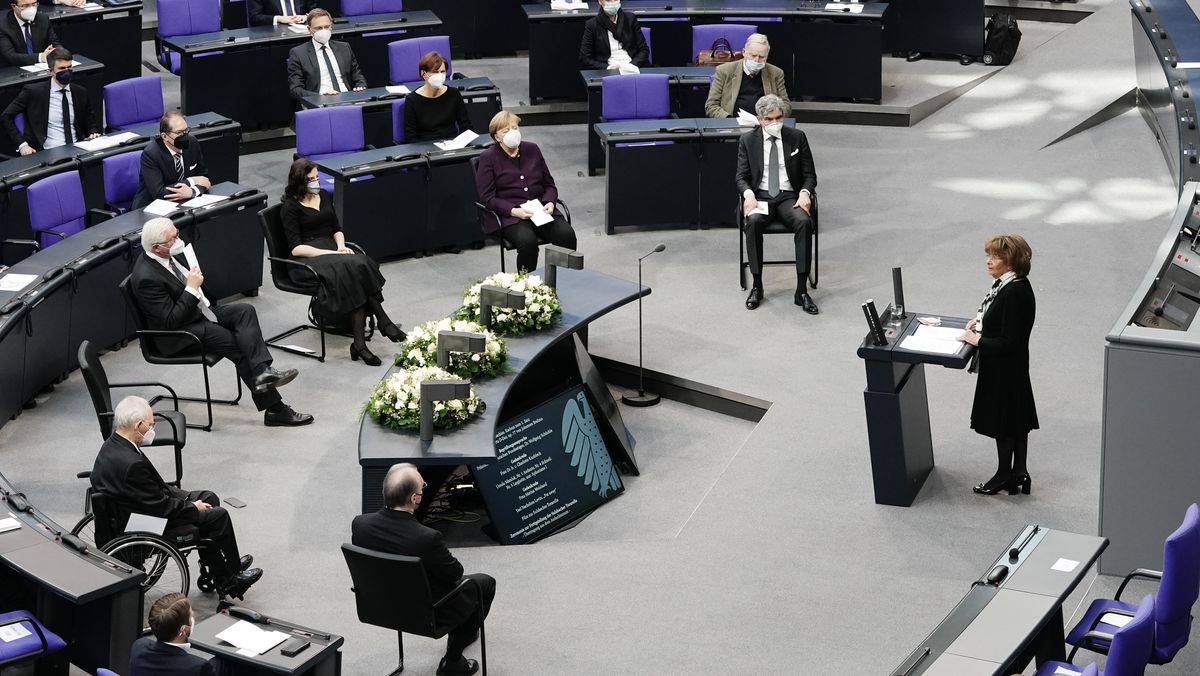 Charlotte Knobloch spricht beim Holocaust-Gedenken im Bundestag