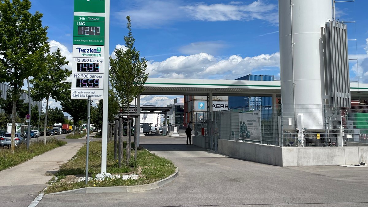 Die Wasserstofftankstelle im Güterverkehrzentrum Gersthofen