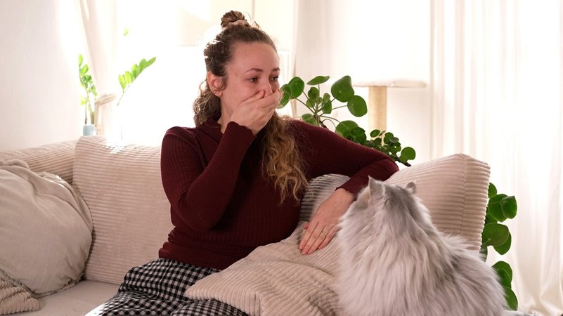 Melanie spricht über die Razzia im Augsburger City Club | Bild: BR/ Andreas Matthes Melanie spricht über die Razzia im Augsburger City Club