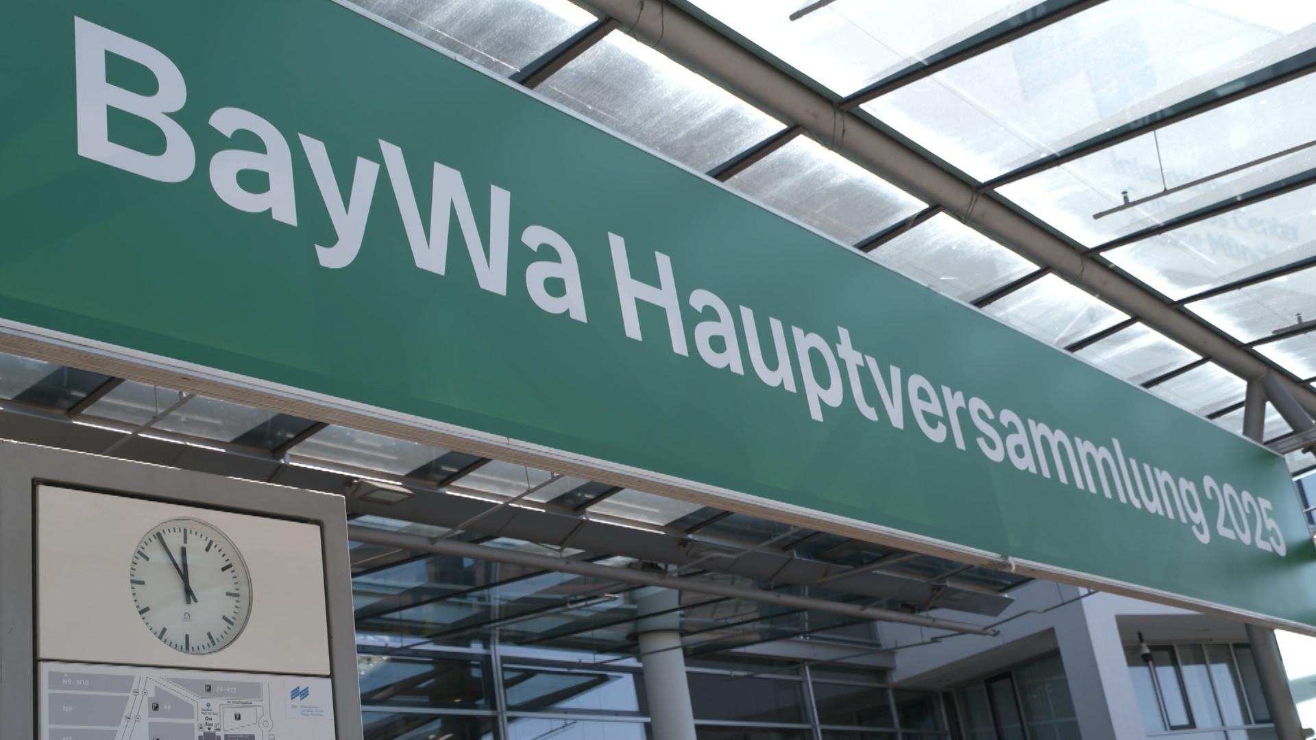 Bauern in Bayern kaufen Saatgut, Dünger und Futtermittel seit mehr als 100 Jahren bei der BayWa. Doch der Konzern ist in der Krise. 