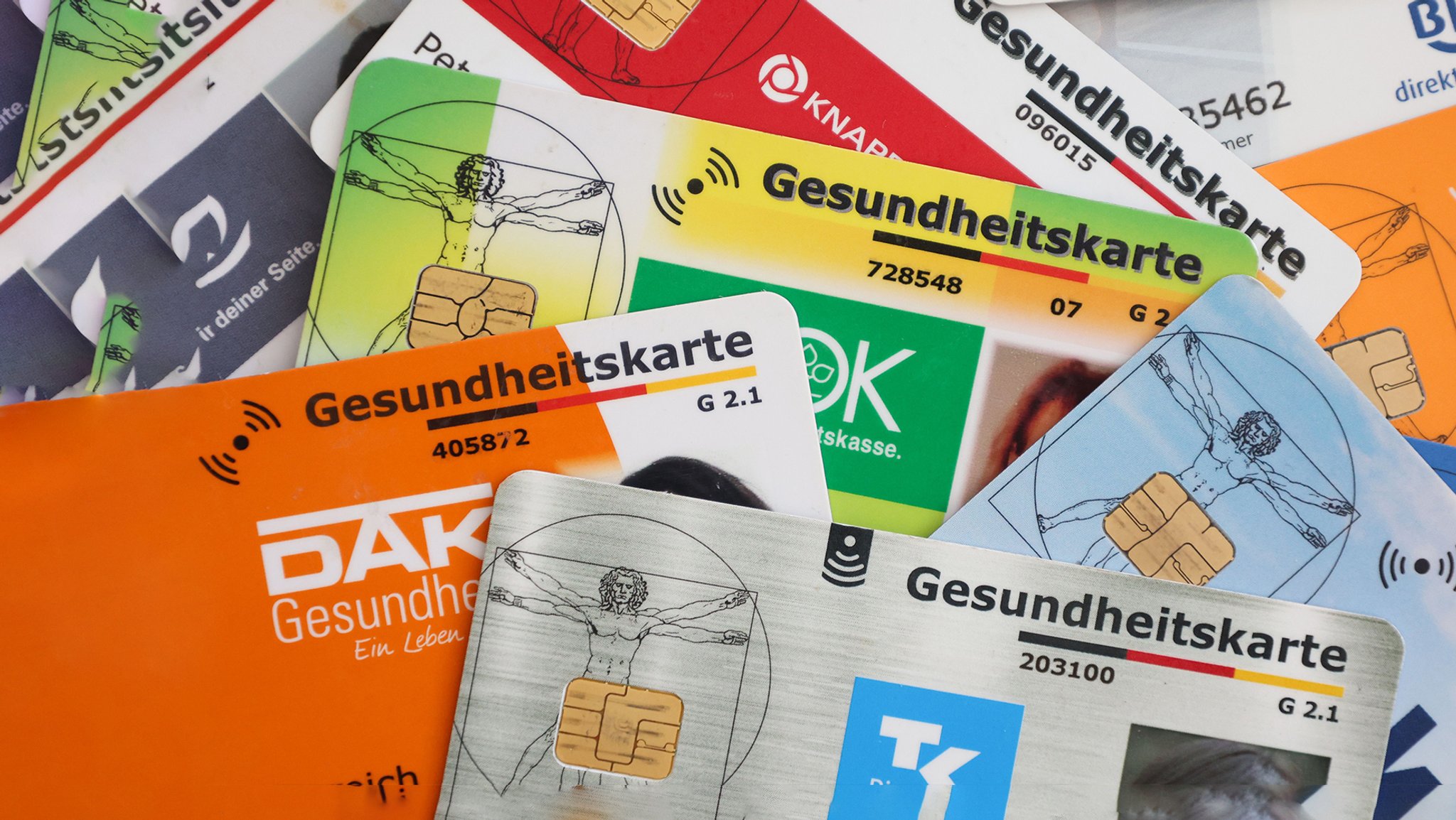 Bundestag und Bundesrat haben die Krankenhausreform beschlossen – sie soll Kliniken neu aufstellen und die Versorgung verbessern. | Bild: Bayerischer Rundfunk 2026 Bundestag und Bundesrat haben die Krankenhausreform beschlossen – sie soll Kliniken neu aufstellen und die Versorgung verbessern.