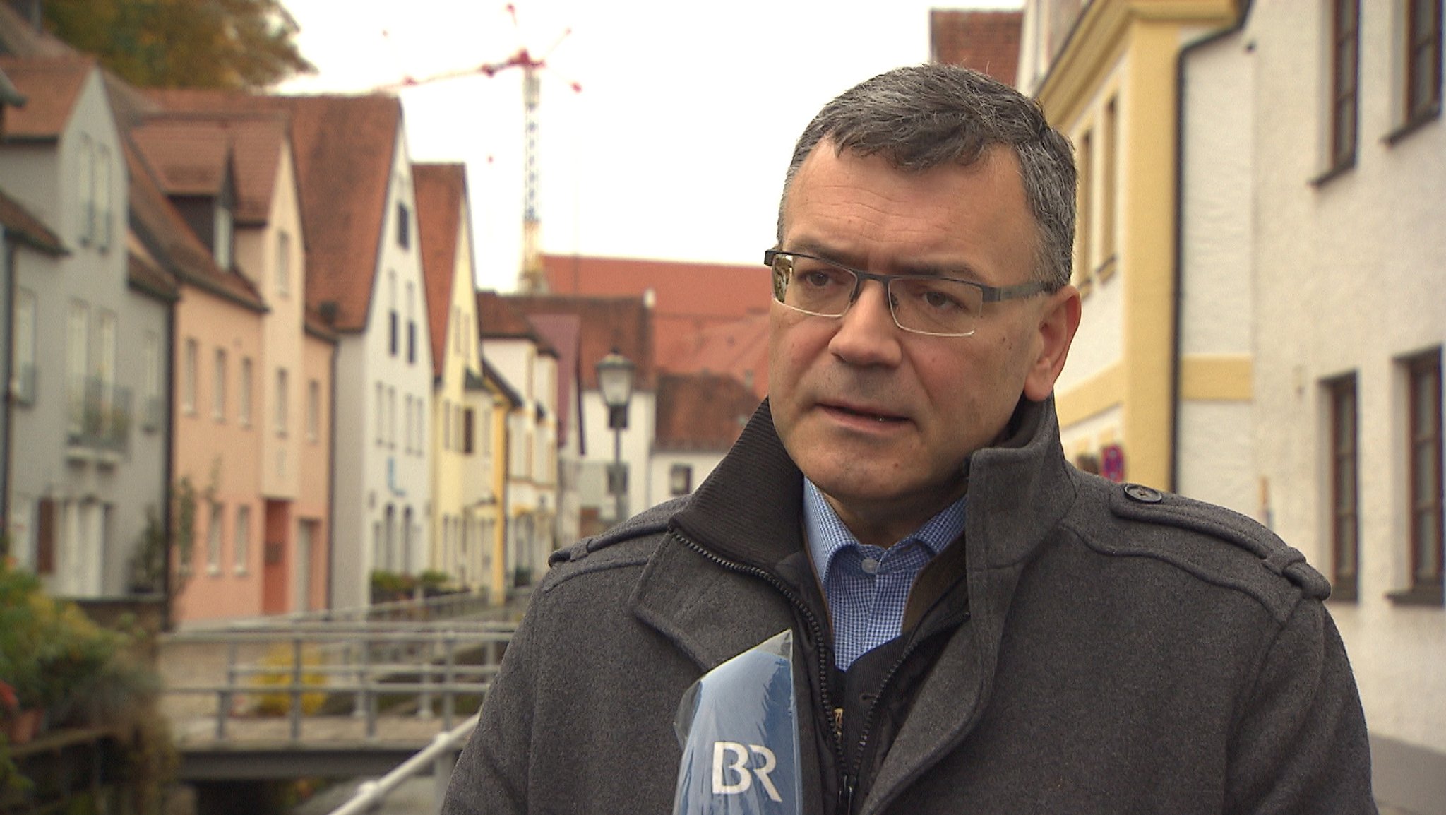 Florian Herrmann, Leiter der Bayerischen Staatskanzlei, glaubt an die jetzt beschlossenen Maßnahmen gegen Corona. Lokale Lockdowns sieht er nicht kommen.