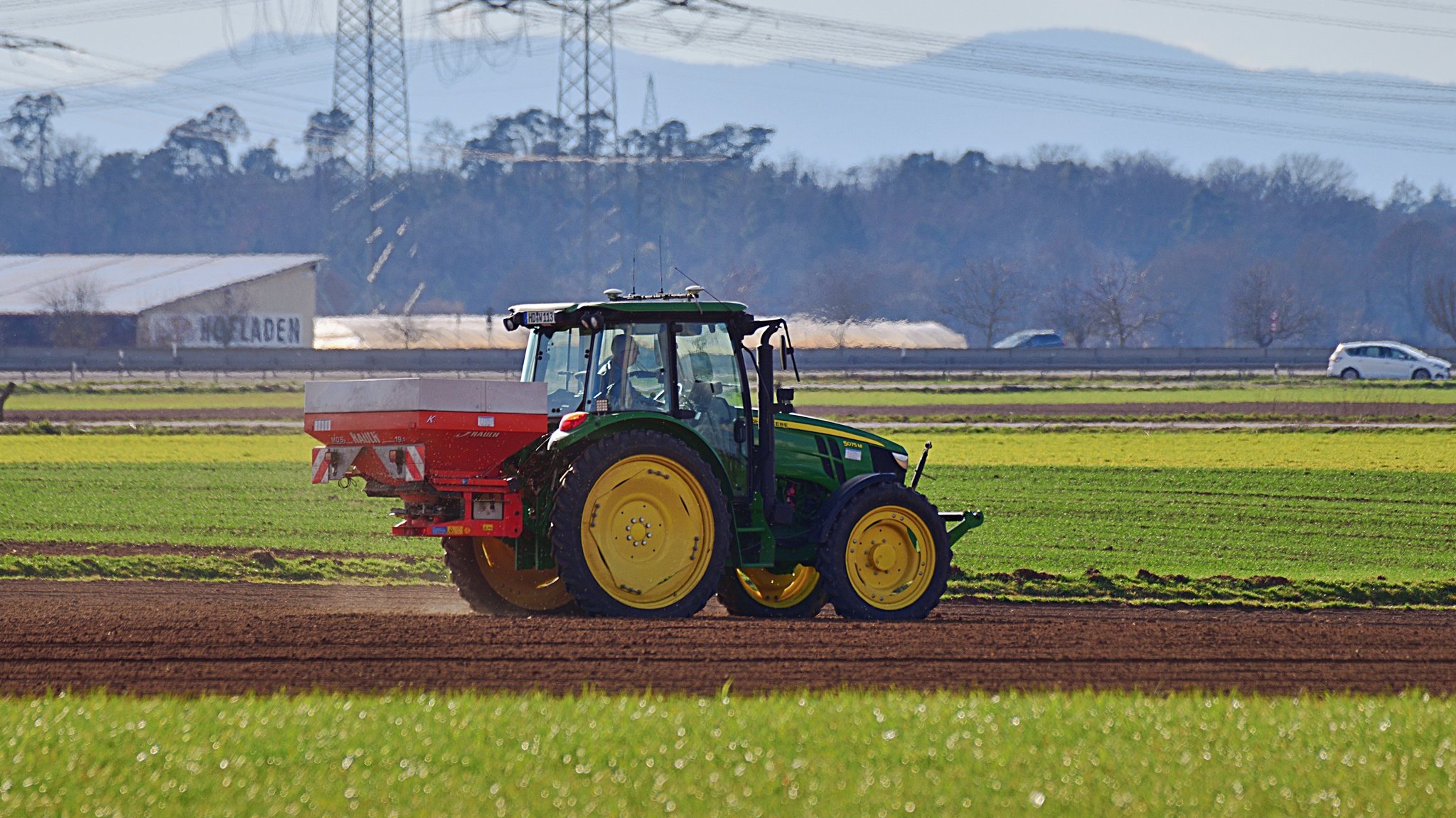 Bauern sehen kaum Entlastung durch geplante Tankstellenregeln