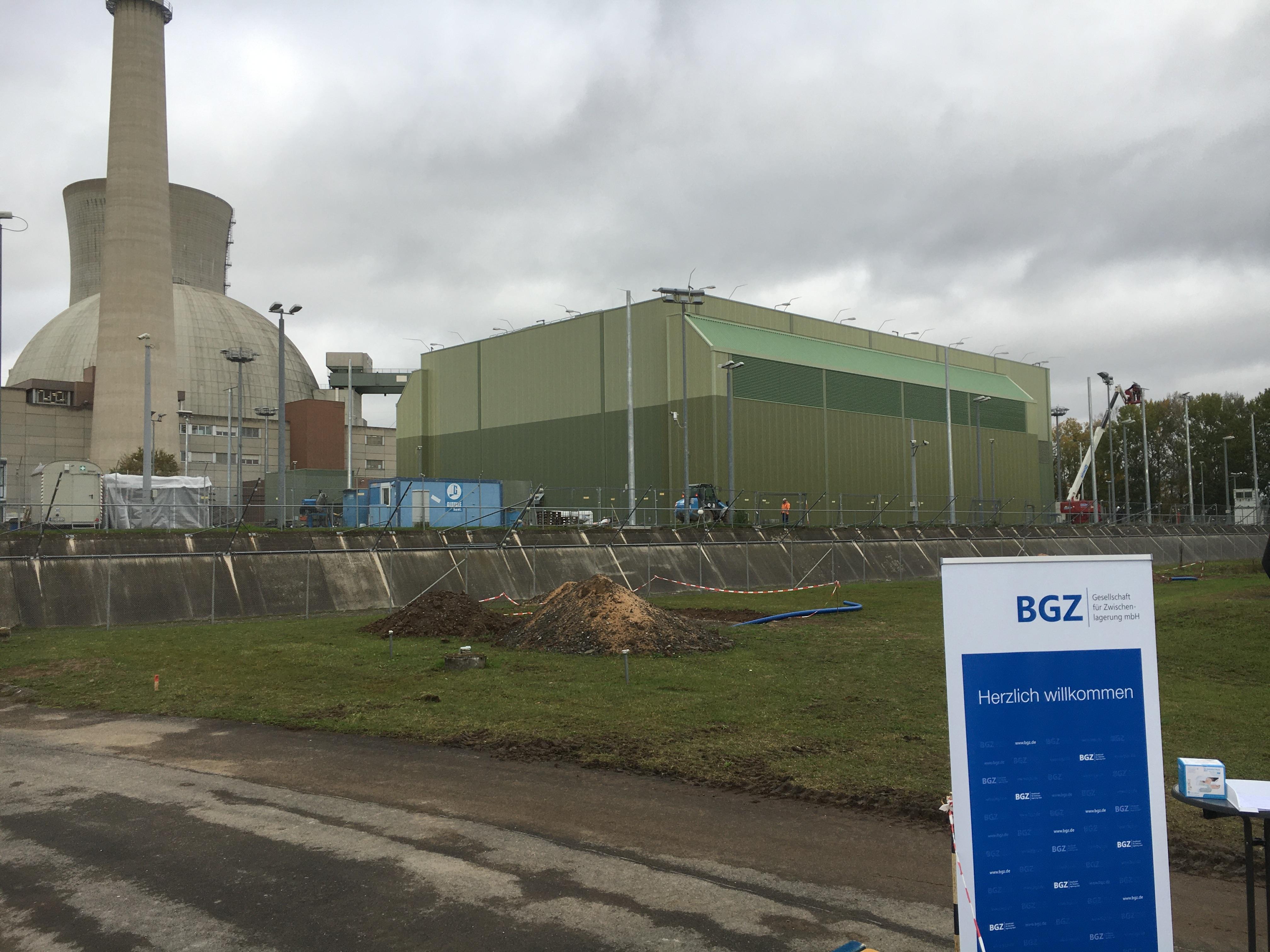 Das KKW Grafenrheinfeld mit Zwischenlager.