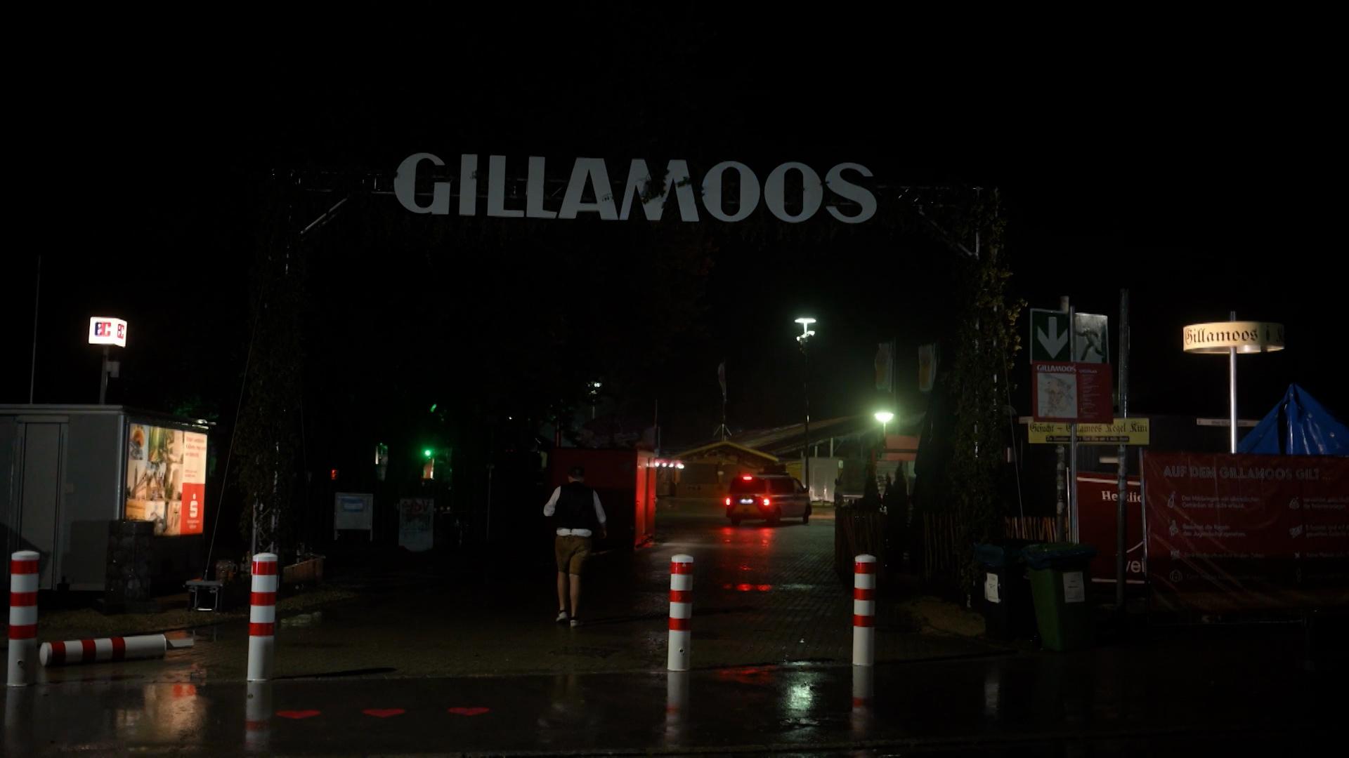 Der Gillamoos in Abensberg musste wegen der Warnung vor einem schweren Unwetter geräumt werden.