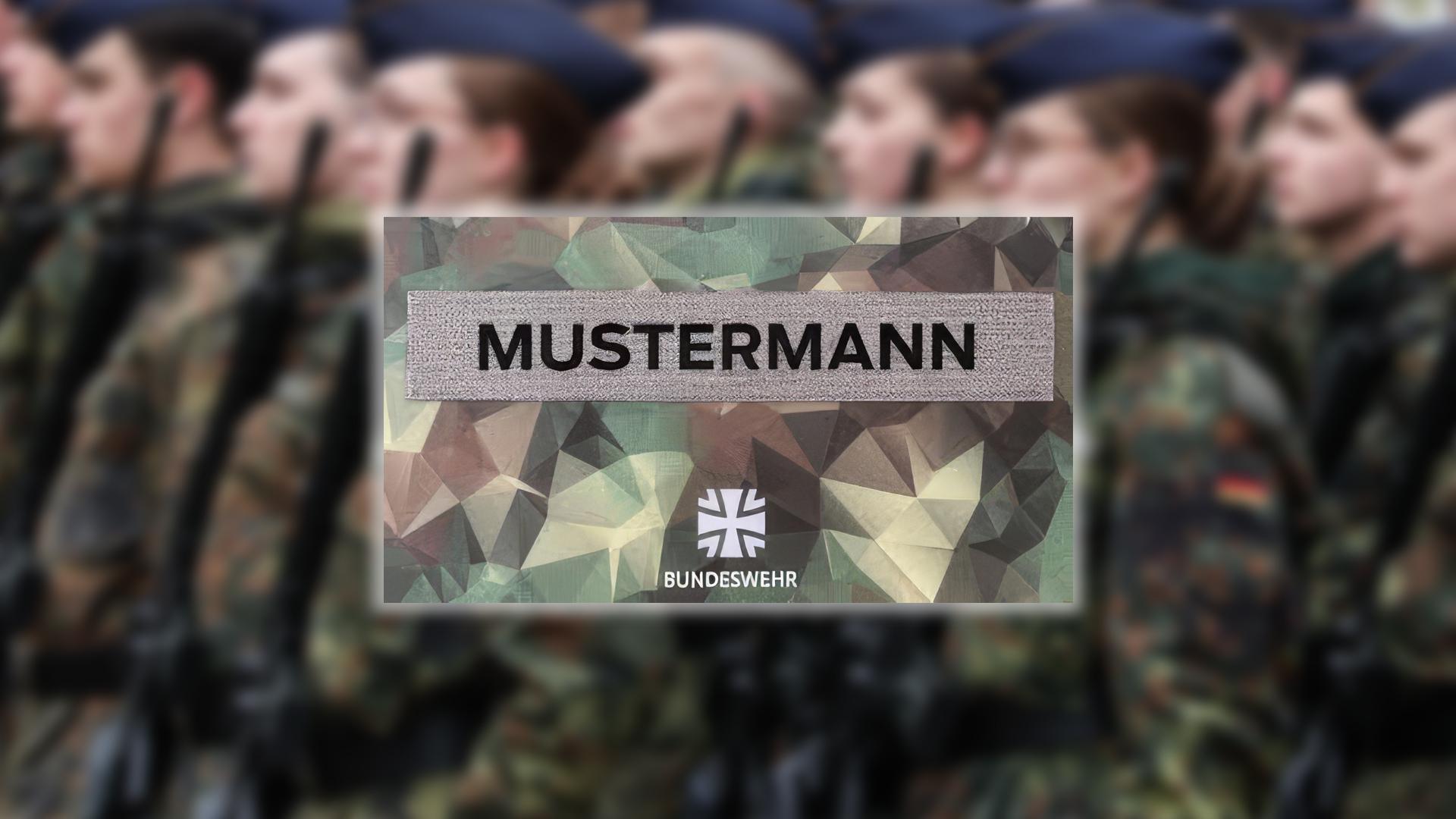 Collage: Postkarte der Bundeswehr mit Namenssymbol