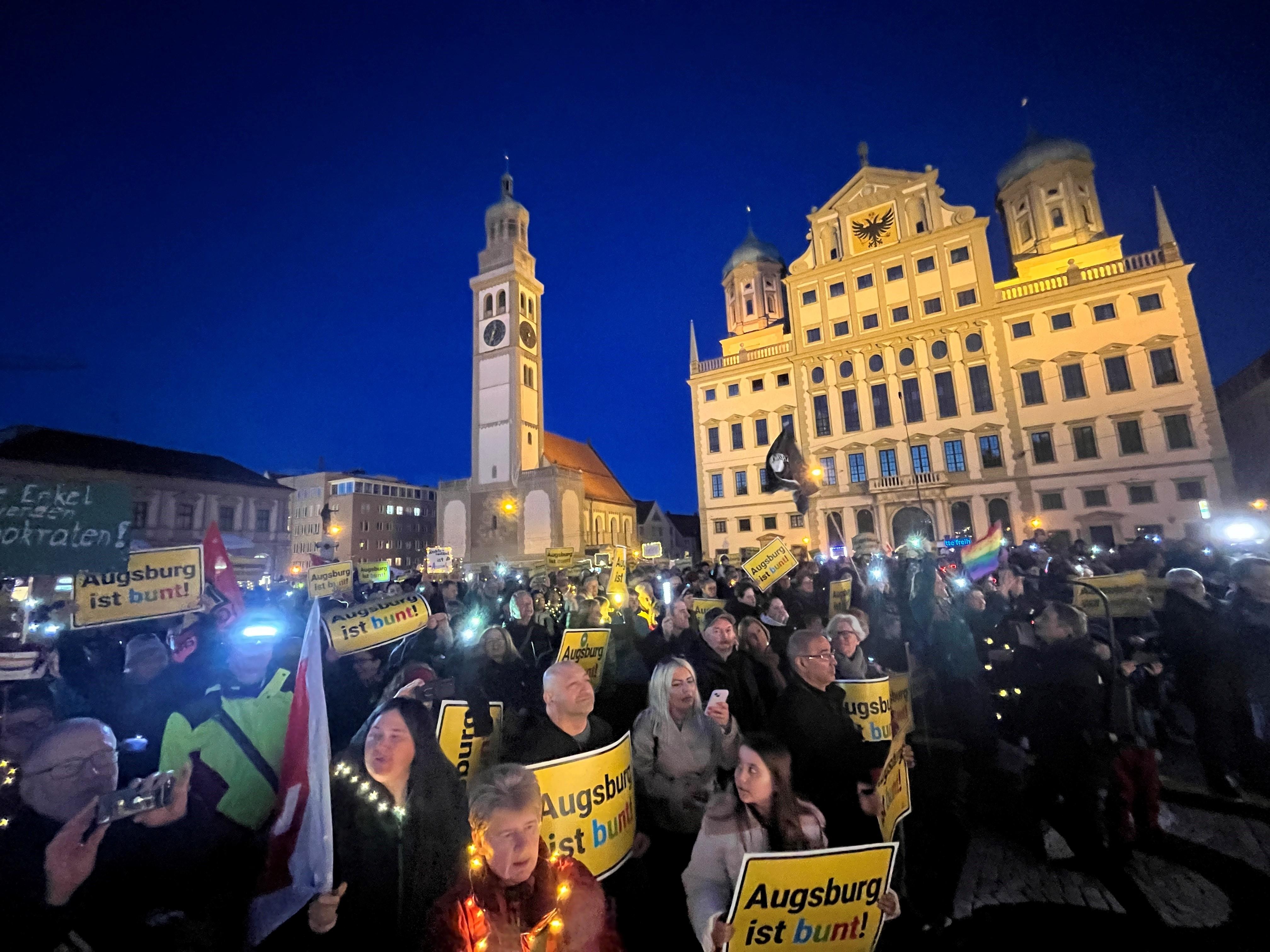 Demo gegen Rechtsextremismus in Augsburg