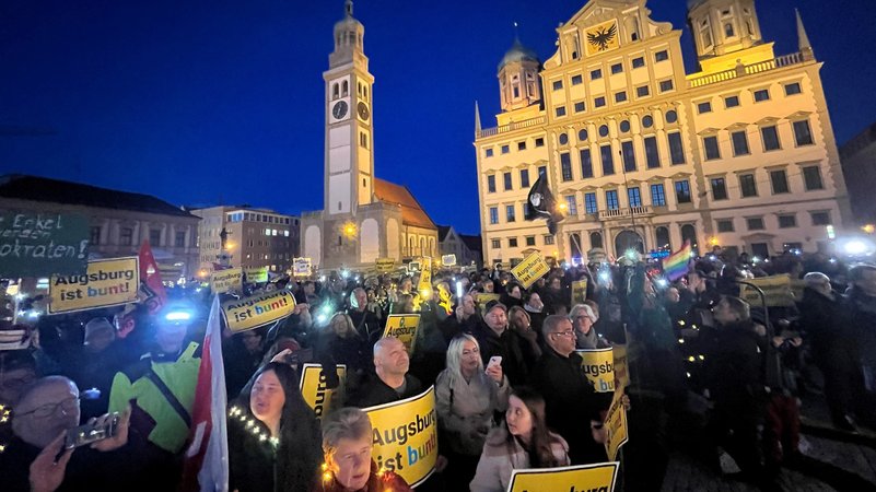 Demo gegen Rechtsextremismus in Augsburg