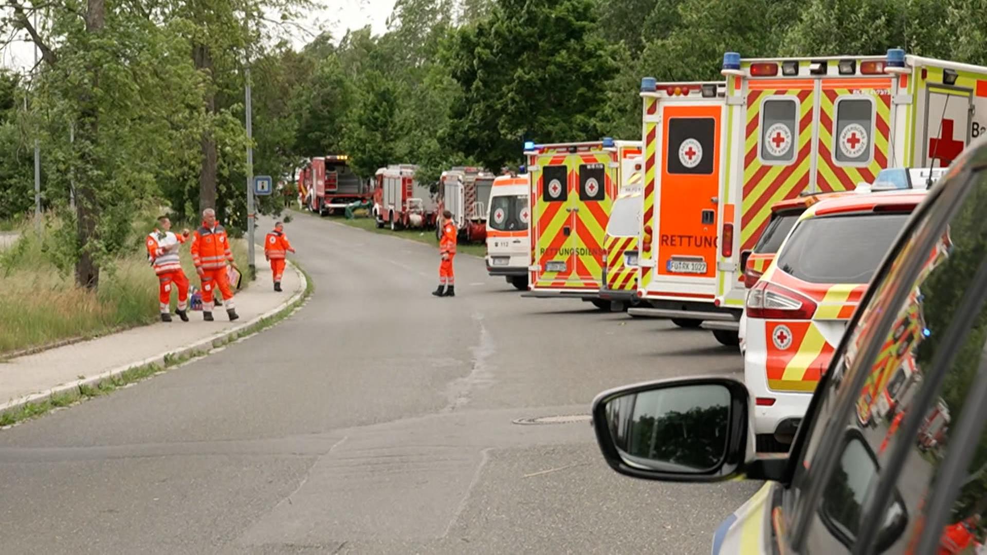 In einem DHL-Verteilzentrum juckt plötzlich mehreren Mitarbeitern die Haut, ihre Augen sind gereizt. 
