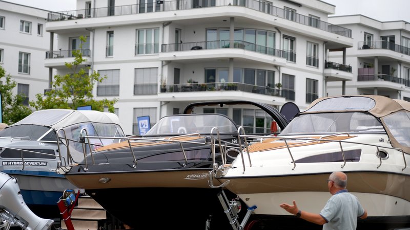 Angesichts der Löcher im Bundeshaushalt wird über eine Wiedereinführung der Vermögensteuer diskutiert. | Bild: picture alliance/Soeren Stache Angesichts der Löcher im Bundeshaushalt wird über eine Wiedereinführung der Vermögensteuer diskutiert.