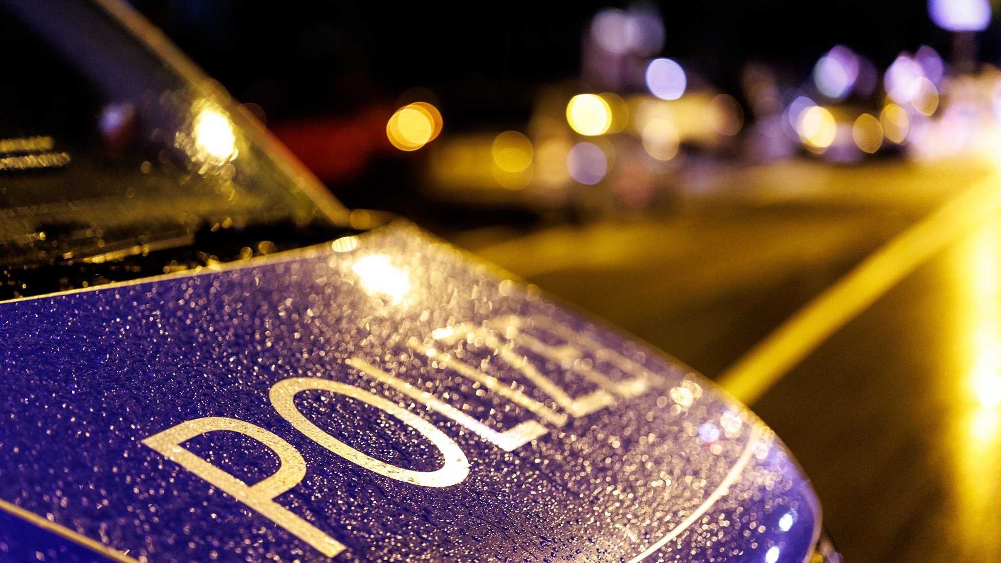 Symbolbild: Einsatzfahrzeug der Polizei | Bild: picture alliance / dpa | Matthias Balk Symbolbild: Einsatzfahrzeug der Polizei