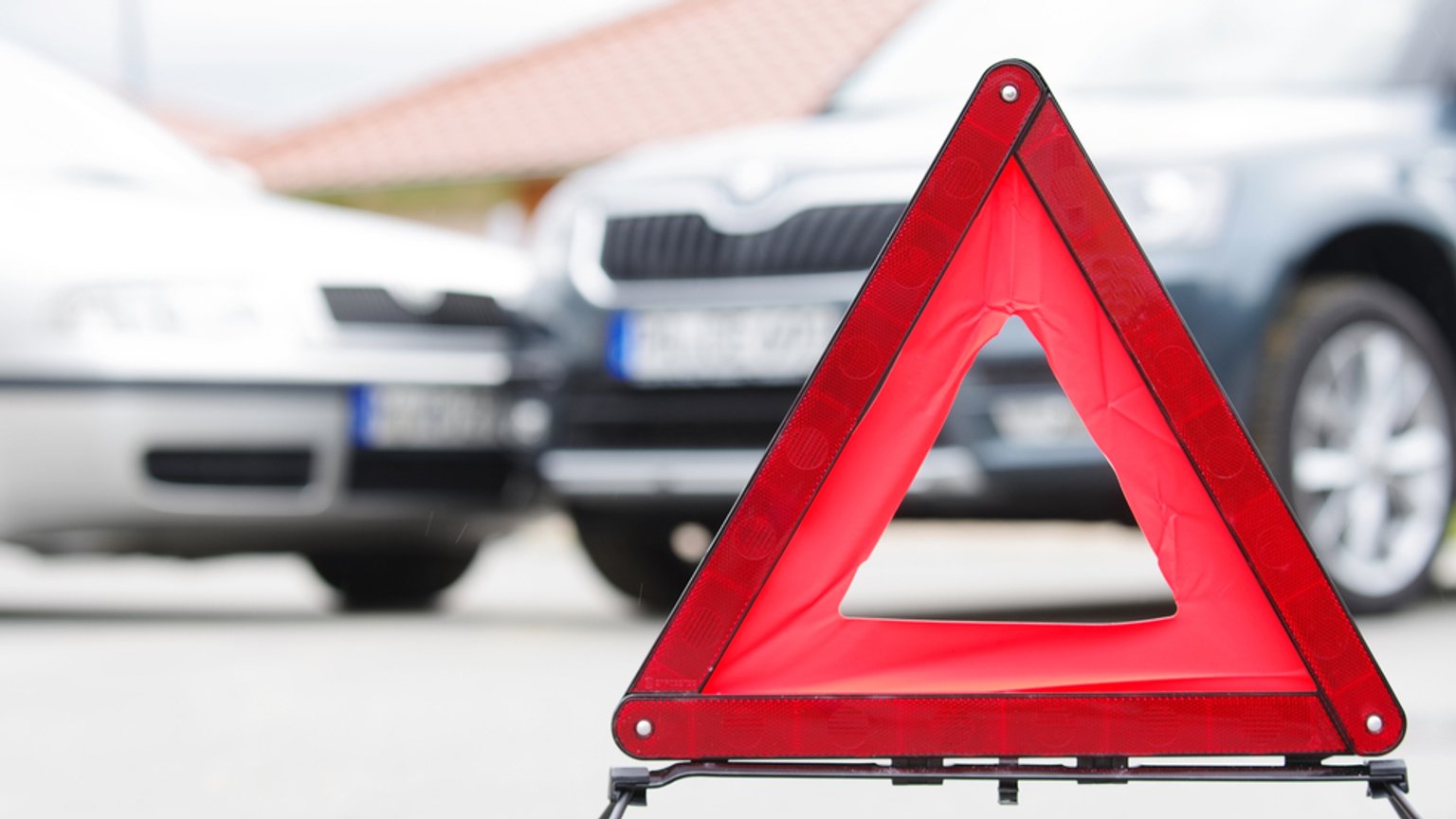 KfzVersicherung Wer darf mit meinem Auto fahren? BR24