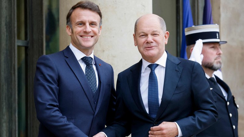 Wie positioniert sich Europa gegenüber den USA nach dem Amtsantritt von Präsident Trump? Darum ging es heute beim Treffen von Bundeskanzler Scholz mit dem französischen Präsidenten Macron in Paris. | Bild: dpa-Bildfunk/Ludovic Marin Wie positioniert sich Europa gegenüber den USA nach dem Amtsantritt von Präsident Trump? Darum ging es heute beim Treffen von Bundeskanzler Scholz mit dem französischen Präsidenten Macron in Paris.