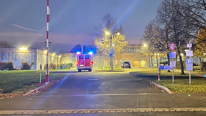 Feuer in Würzburger Gefängnis – Häftling schwer verletzt | Bild: News5 Feuer in Würzburger Gefängnis – Häftling schwer verletzt