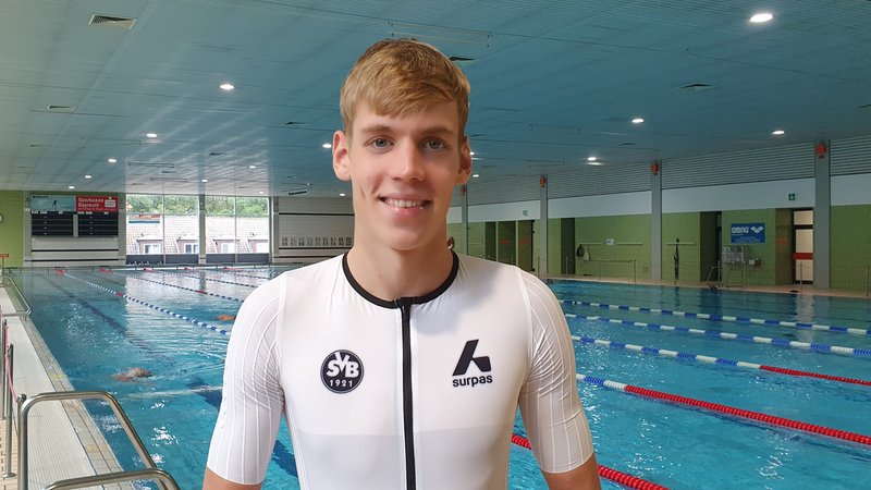 Portrait von Finn Große-Freese im SVB-Hallenbad. | Bild: BR / Ulla Küffner Portrait von Finn Große-Freese im SVB-Hallenbad.