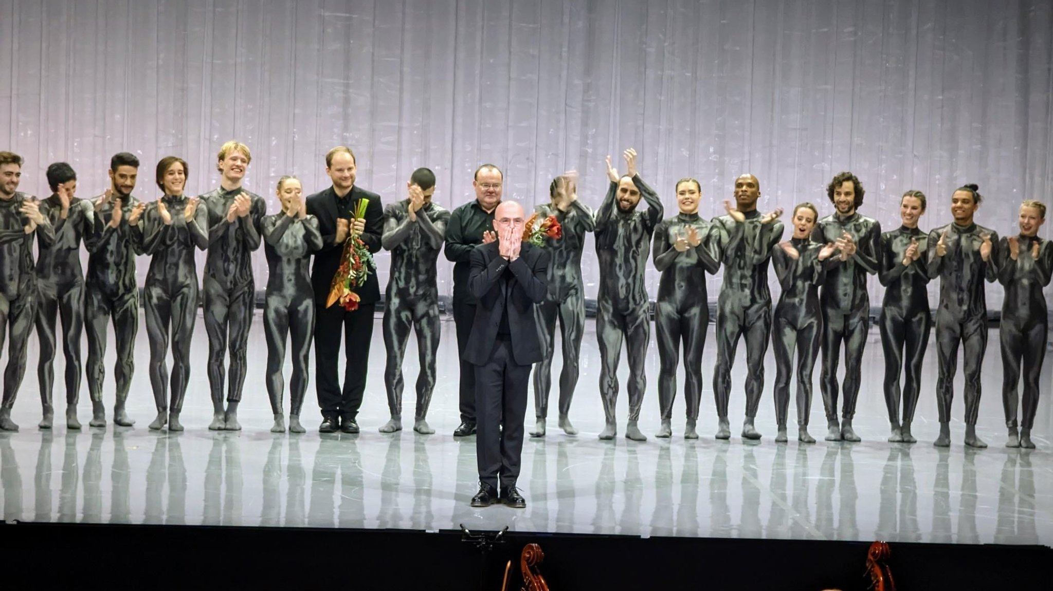 Ballettdirektor Goyo Montero und sein Ensemble