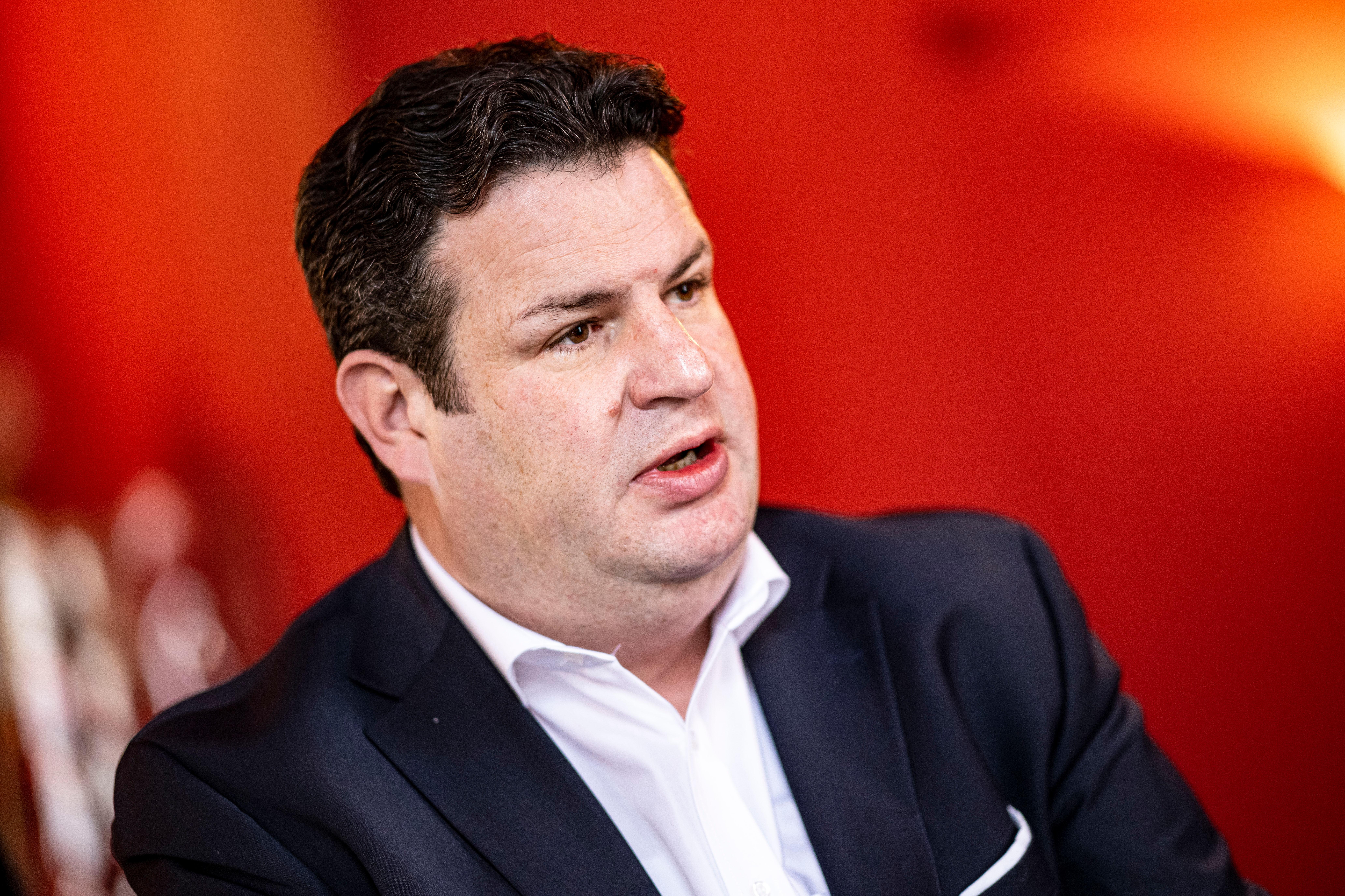 Heil Rentenbeiträge steigen erst nach 2025 leicht BR24