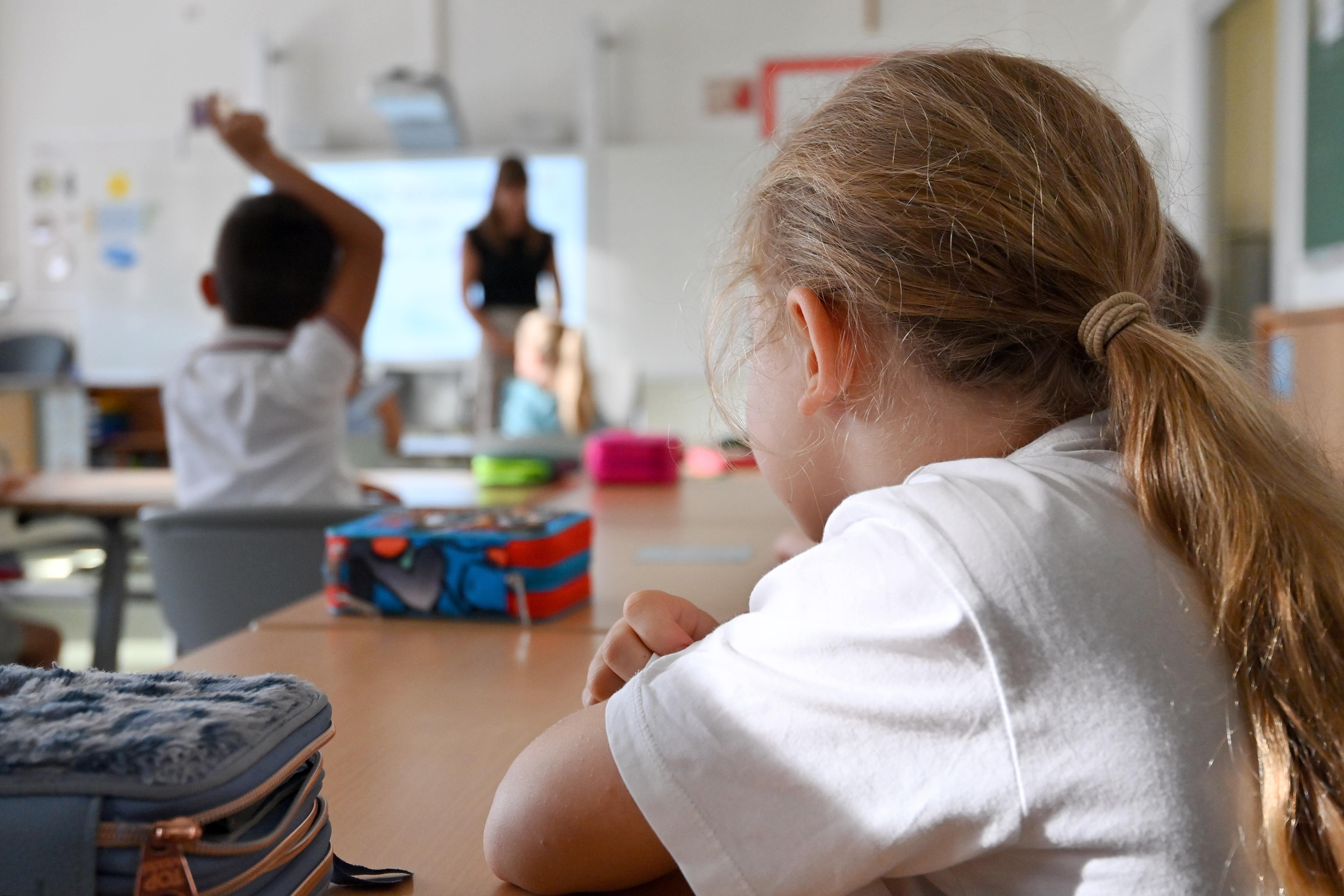 Unterricht an Grundschule in Bayern