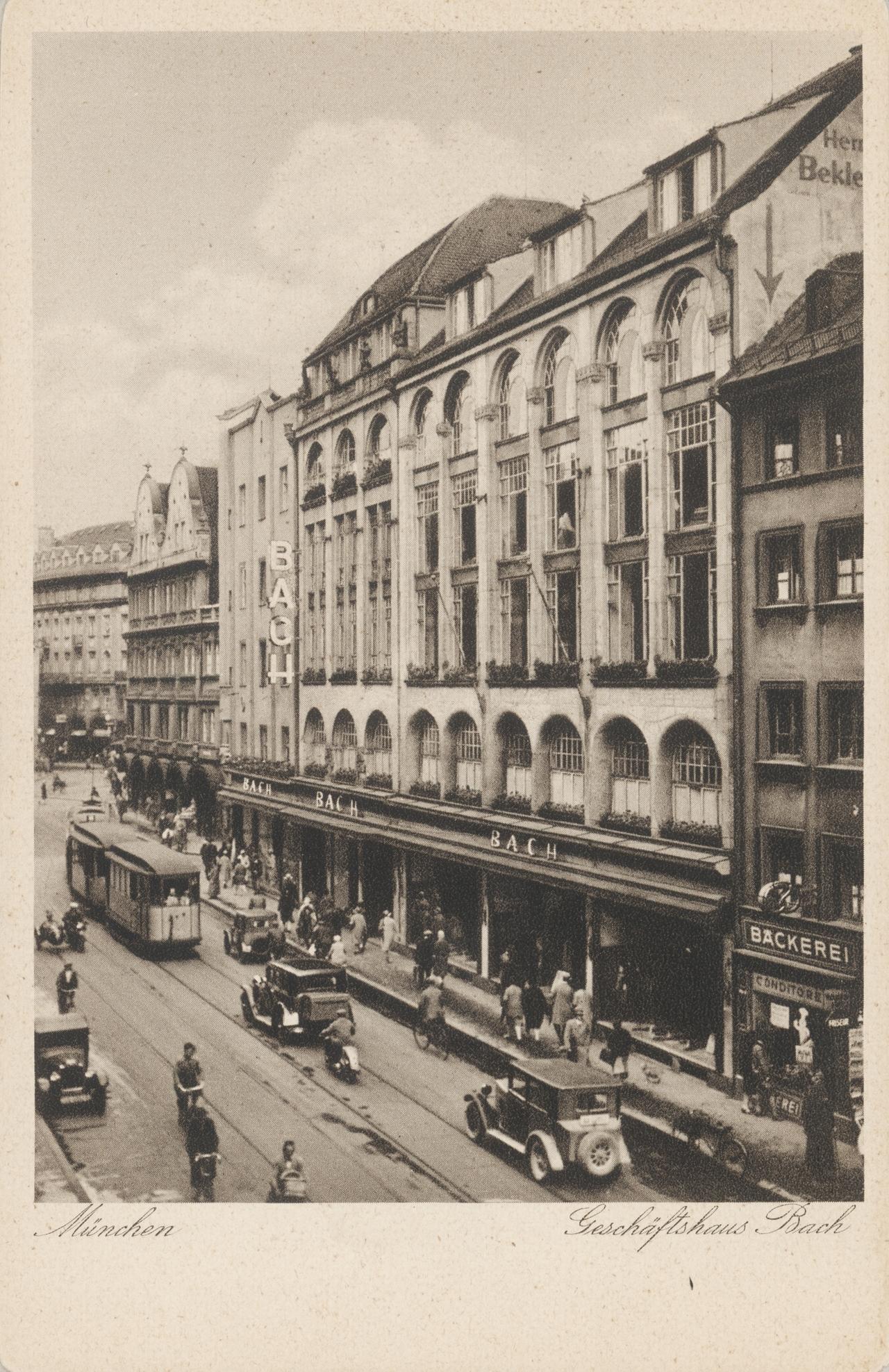 Das Bekleidungsgeschäft Bach an der Sendlinger Straße in München. 