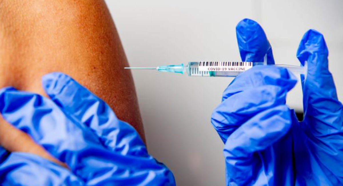 Corona-Impfung: Chancen und Risiken