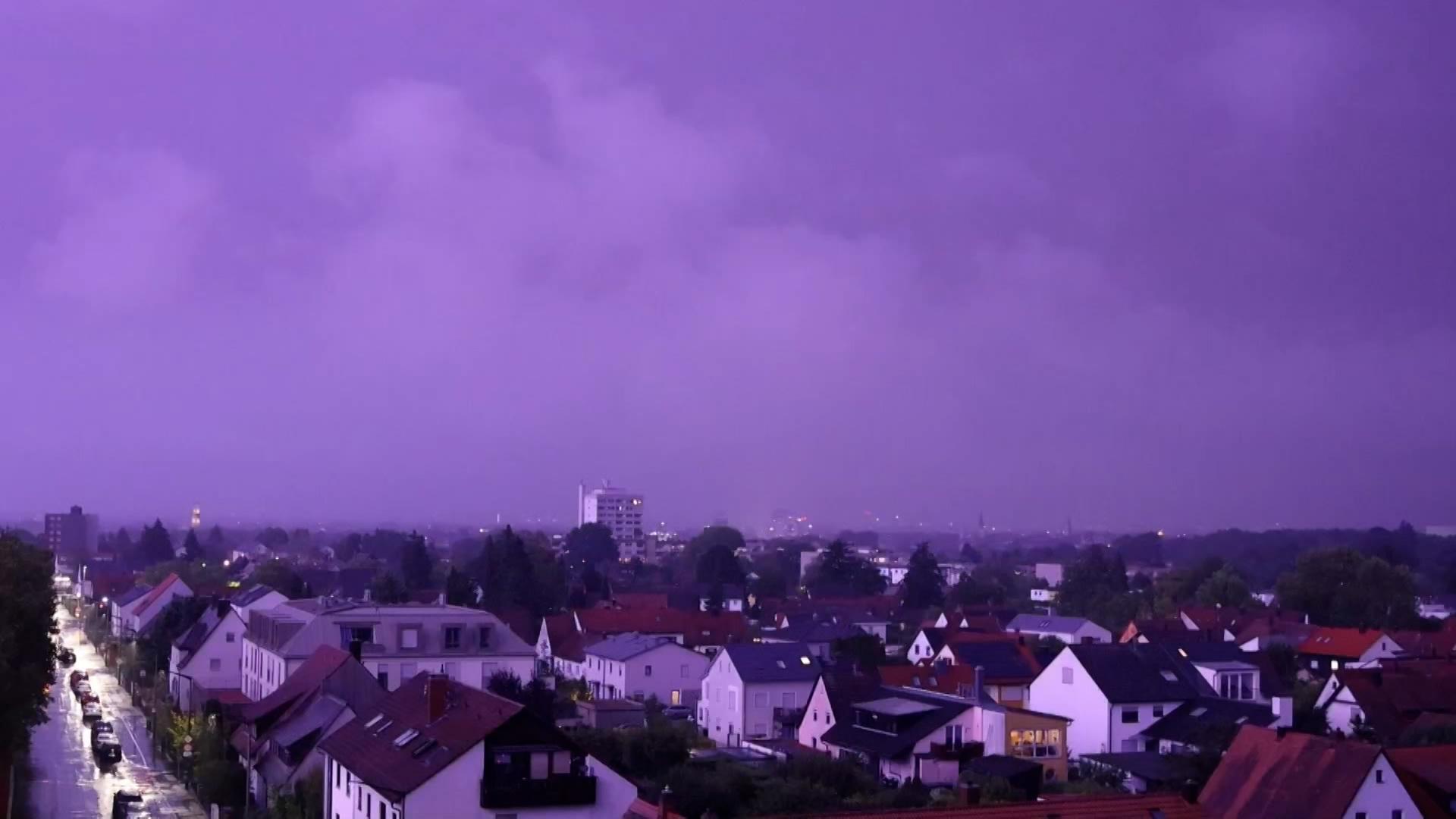 Abendlicher Himmel während des Unwetters.