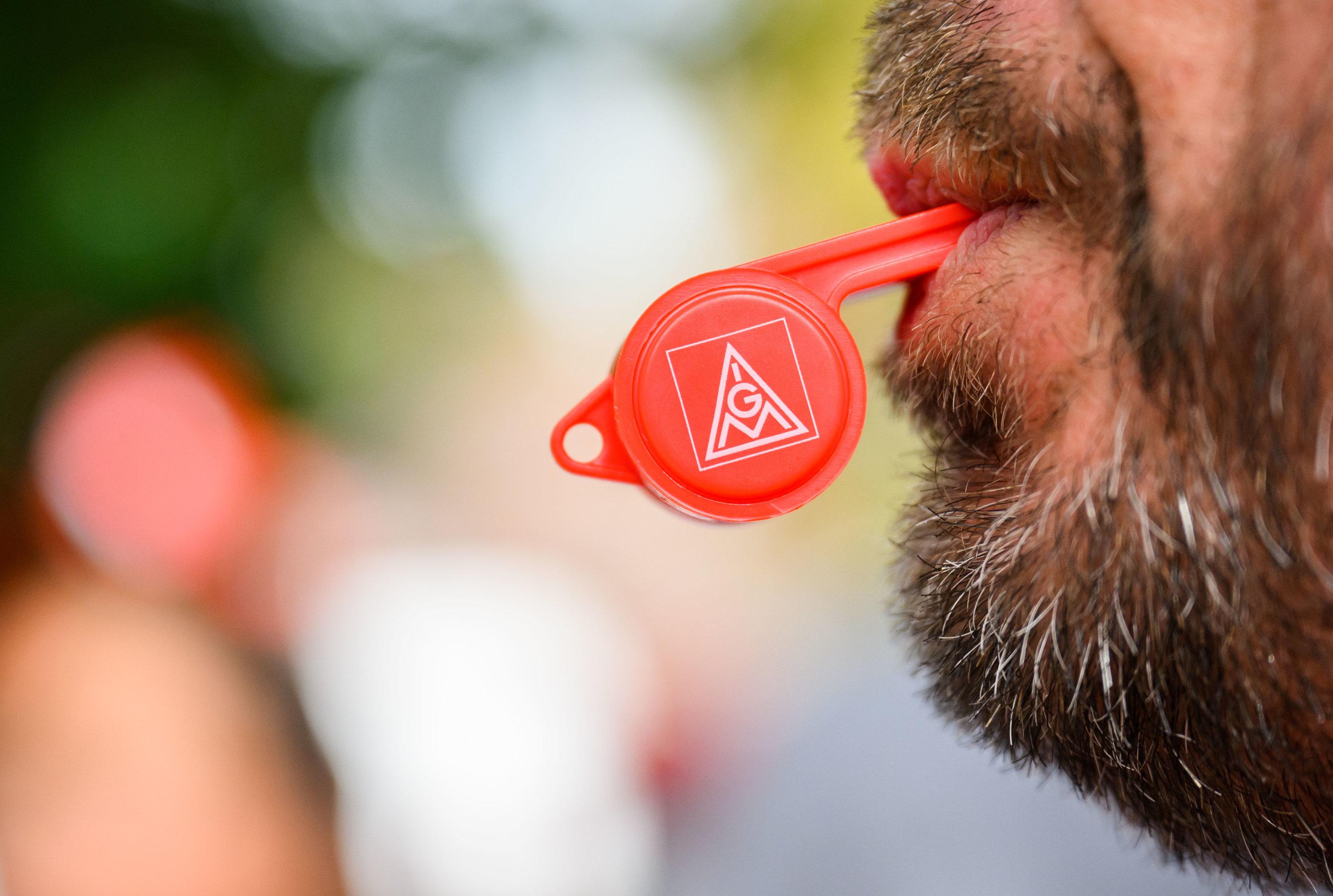 Die IG Metall will ihre Forderungsempfehlung für die im Herbst anstehende Tarifrunde bekannt geben.