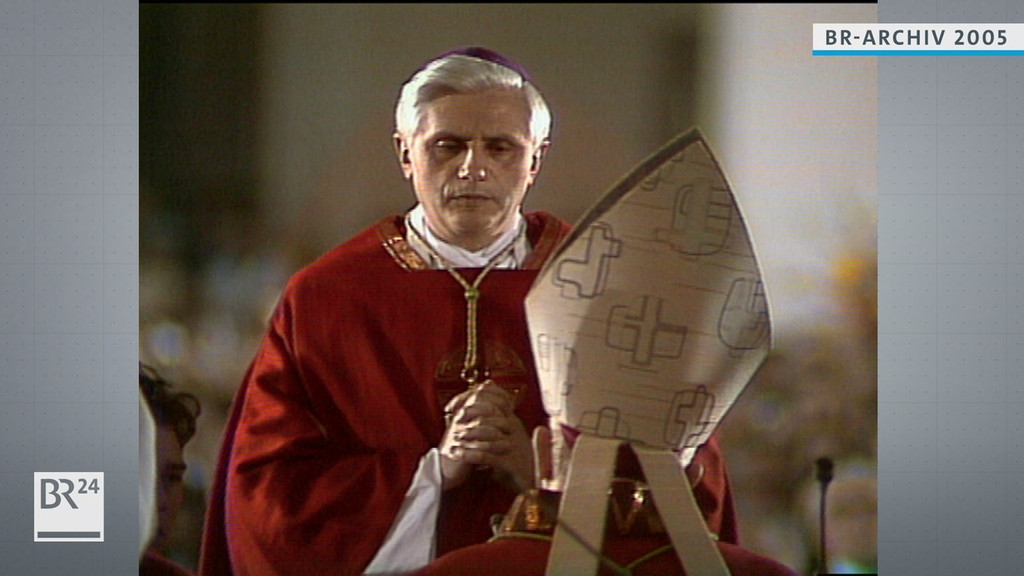 Joseph Ratzinger bei der Bischofsweihe