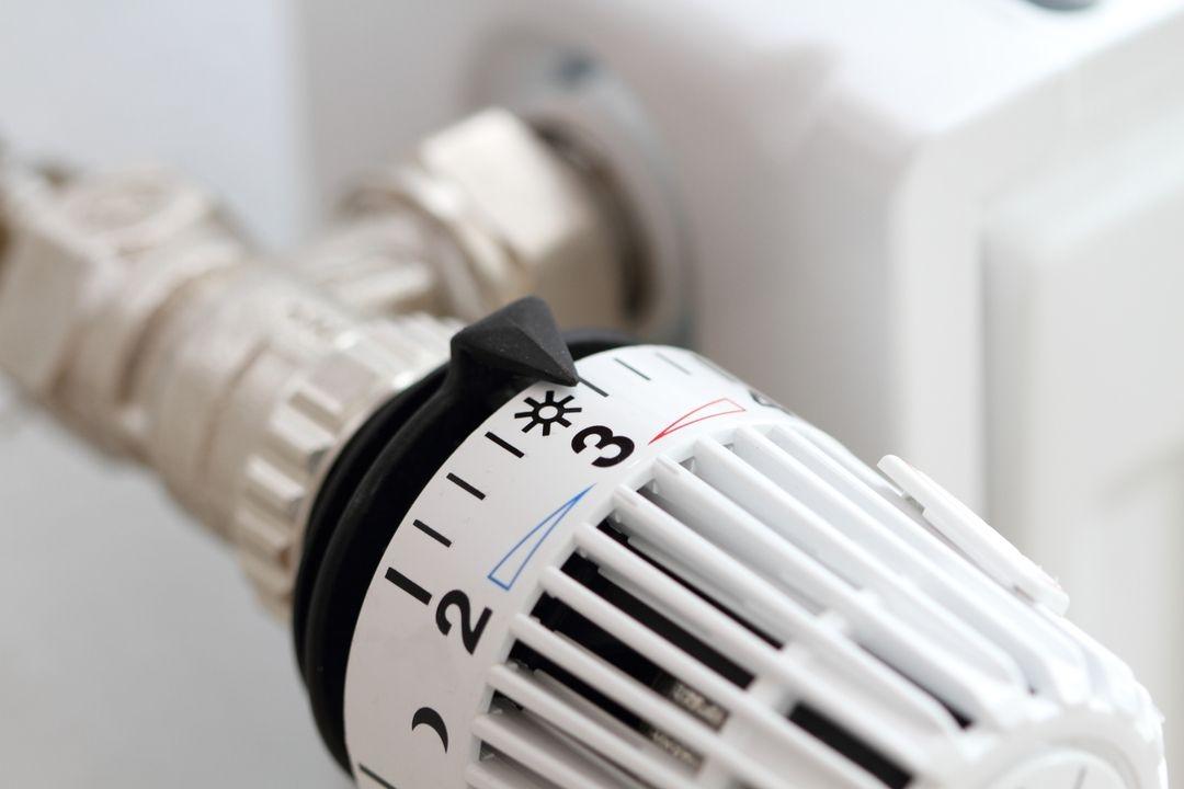 (Symbolbild) Heizungsthermostat