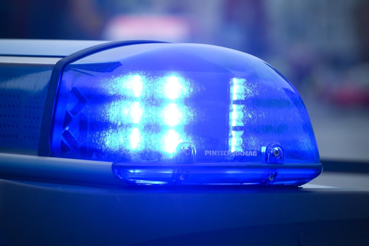 Blaulicht auf einem Polizeiauto
