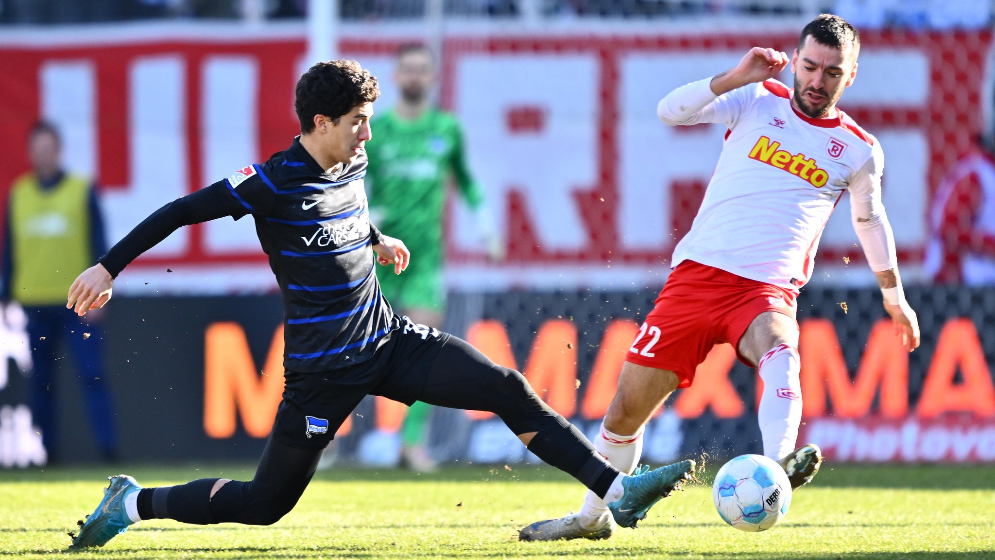 Wieder Hoffnung: Jahn Regensburg schlägt Hertha BSC 