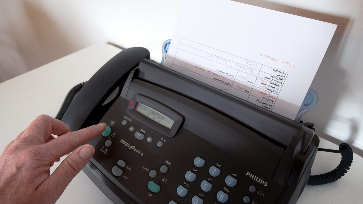 Die Hälfte sei geschafft: Bayern verbannt Faxgeräte