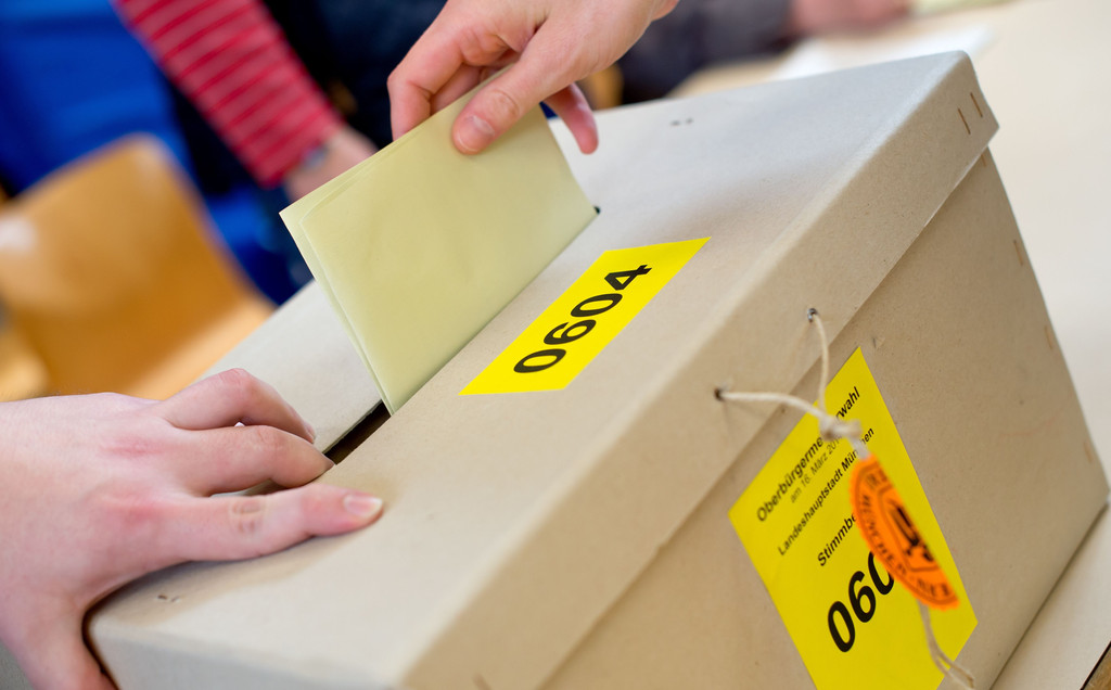 Wahlurne bei der Oberbürgermeisterwahl 2014 in München.