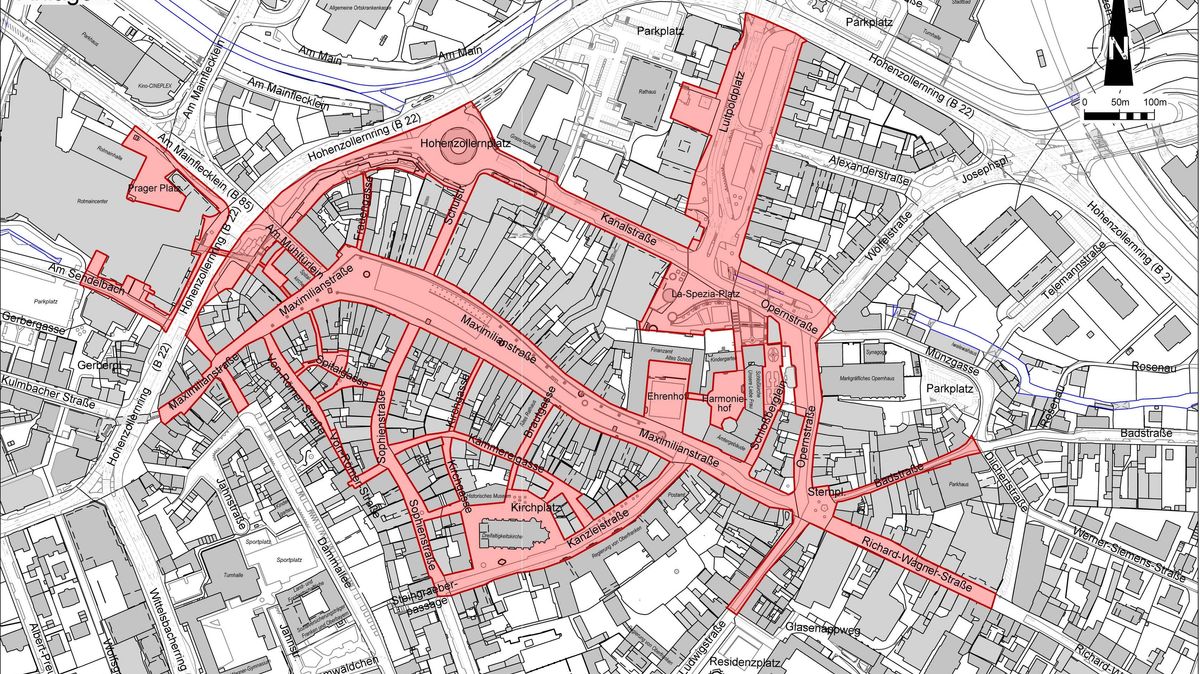 Rot eingezeichnete Gebiete sind auf einem Lageplan der Bayreuther Innenstadt eingezeichnet.