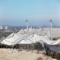 Sprint zu den Olympischen Spielen - München wird moderner  | Bild: picture-alliance / dpa | Rauchwetter