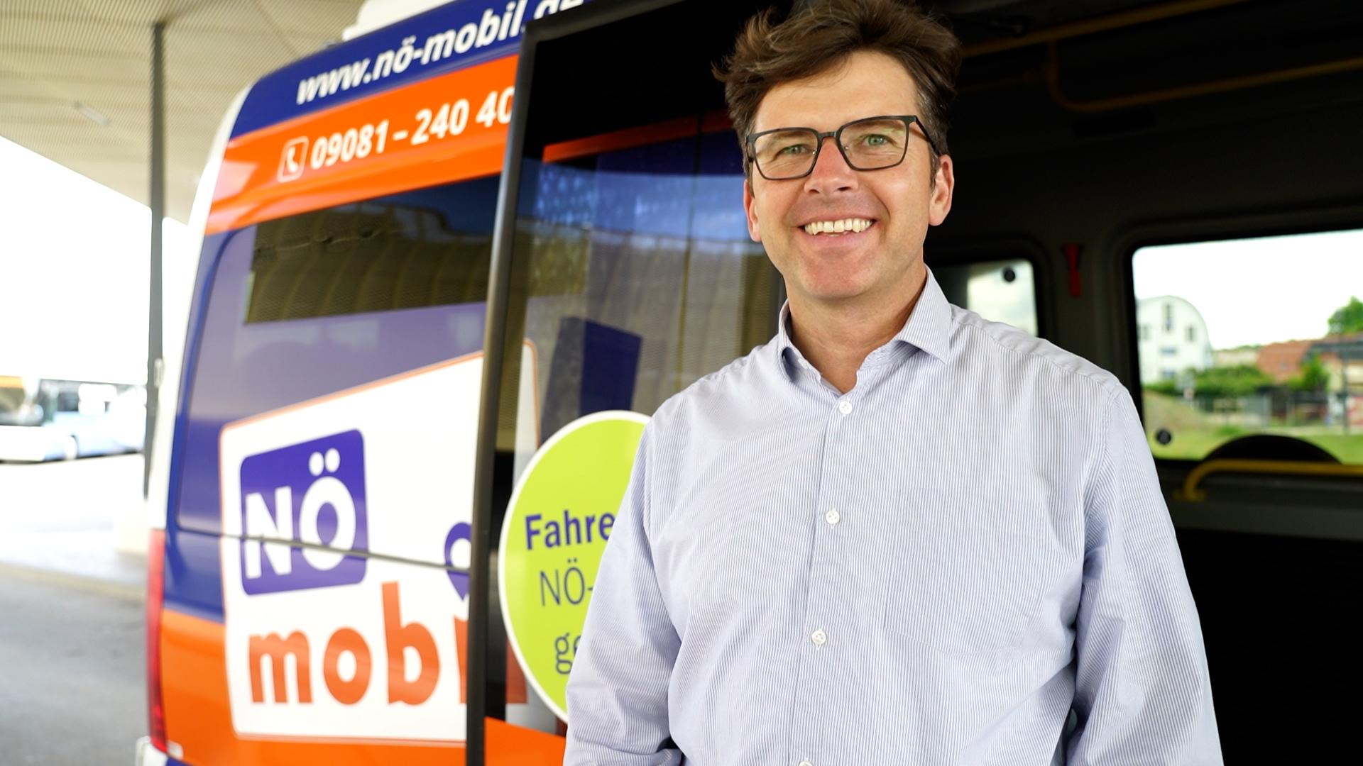 Der Chef des Busunternehmens Schwarzer in Nördlingen, Jörg Schwarzer. 