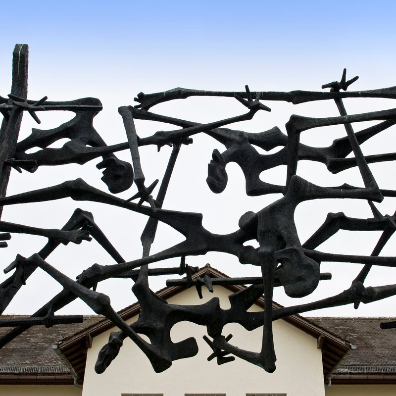 Die KZ-Gedenkstätte Dachau und ihre Geschichte - Der lange Kampf um die Erinnerung - radioFeature | BR Podcast