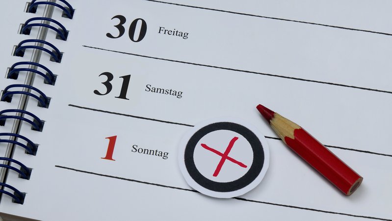 Kalenderblatt vom 1. September 2024, dem Wahlsonntag der Landtagswahl in Thüringen und Sachsen | Bild: picture alliance / ZB | Sascha Steinach Kalenderblatt vom 1. September 2024, dem Wahlsonntag der Landtagswahl in Thüringen und Sachsen