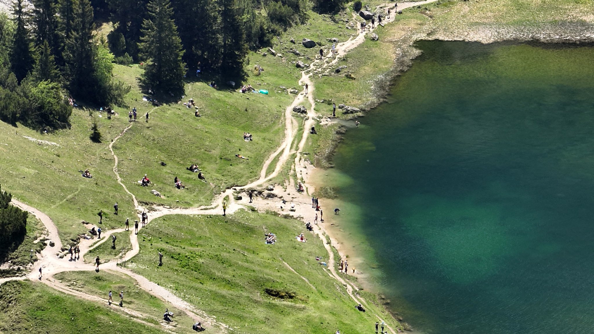 Wenn der Bergsee zum Badesee wird | Bild: BR Wenn der Bergsee zum Badesee wird